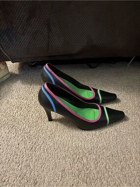 Classic Black Pointed-Toe Pumps with Pink & Blue Trim